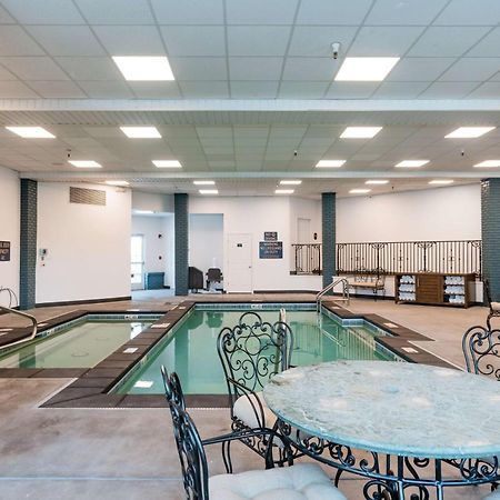 Hotel Nobo Cascade, Tapestry Collection By Hilton Exterior photo